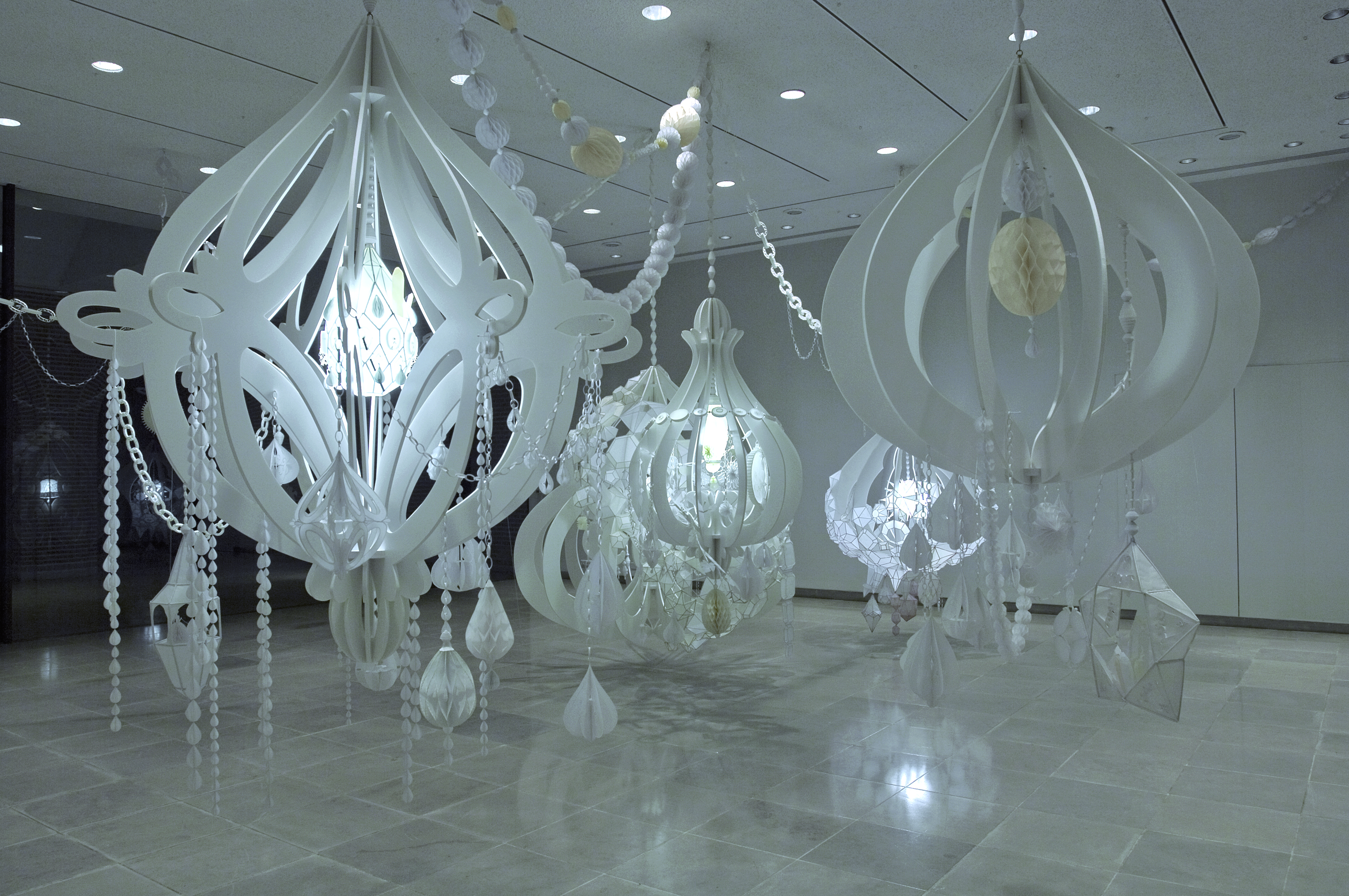 Kirsten Hassenfeld, Dans la Lune (2007): Kirsten Hassenfeld, Dans la Lune (2007):
