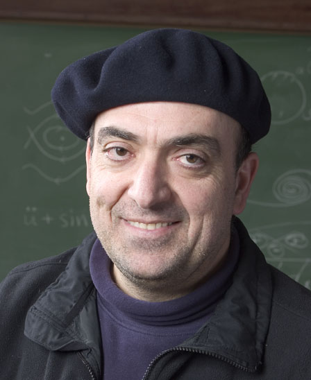 George Karniadakis: “In the end the rigid sickle cells are really playing a secondary role because the causality starts with the deformable cells that stick to the wall.” George Karniadakis: “In the end the rigid sickle cells are really playing a secondary role because the causality starts with the deformable cells that stick to the wall.”
